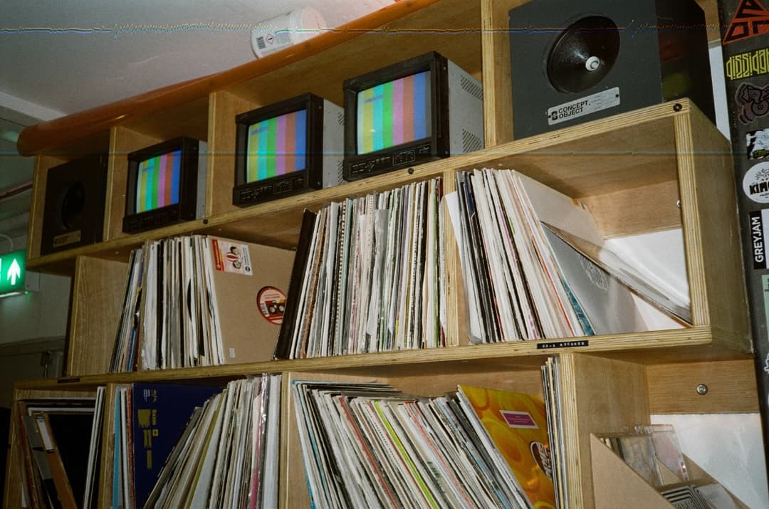 Seye Adelekan with vinyl, photographed by Simply Good Studio